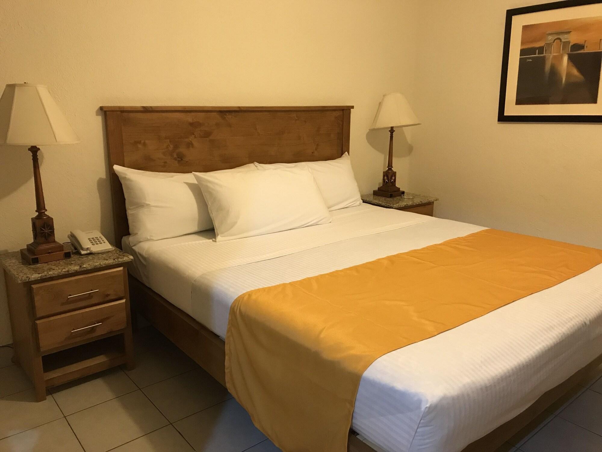 Hotel Guillen Jr ติฮัวนา ภายนอก รูปภาพ