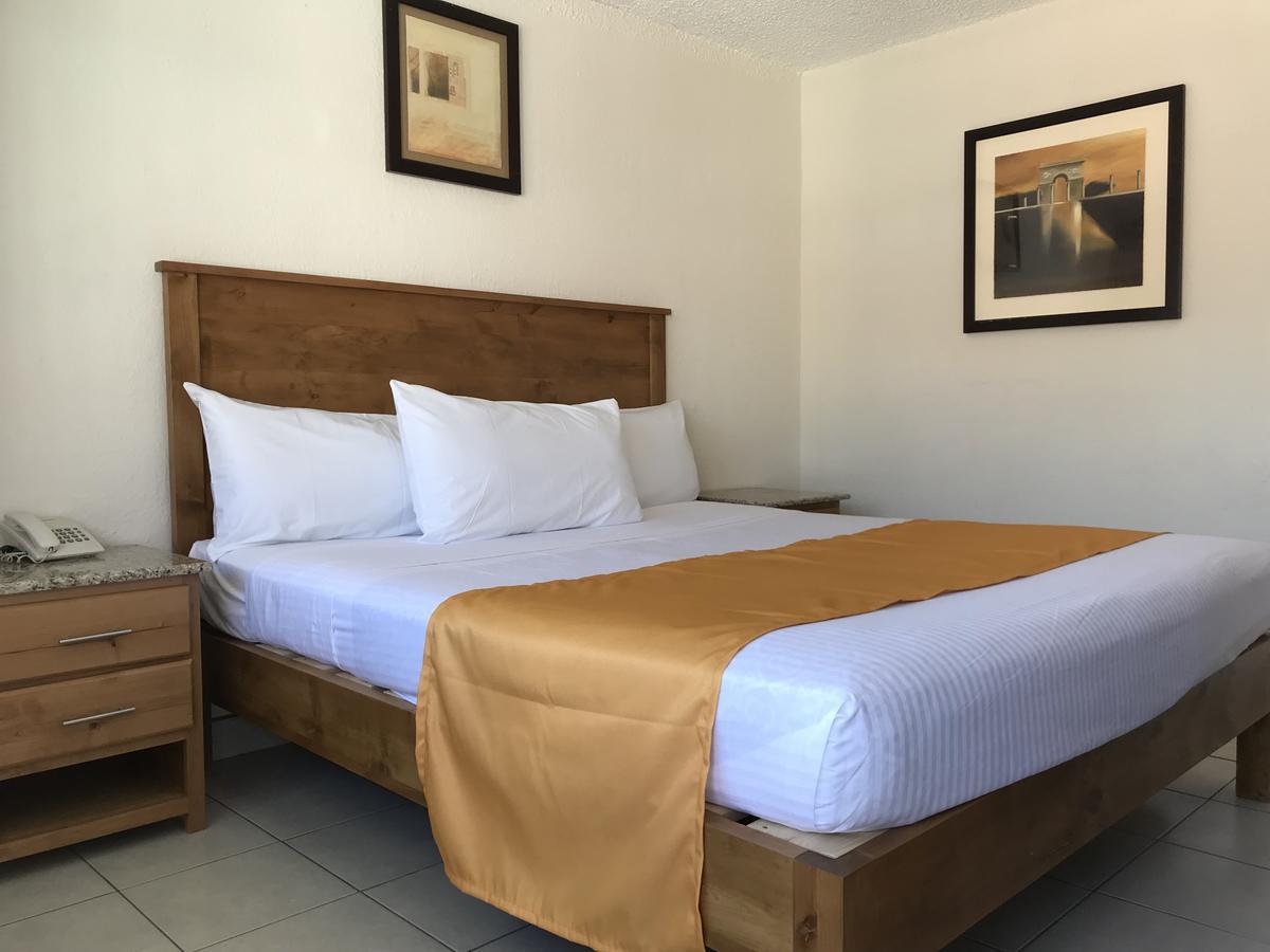 Hotel Guillen Jr ติฮัวนา ภายนอก รูปภาพ