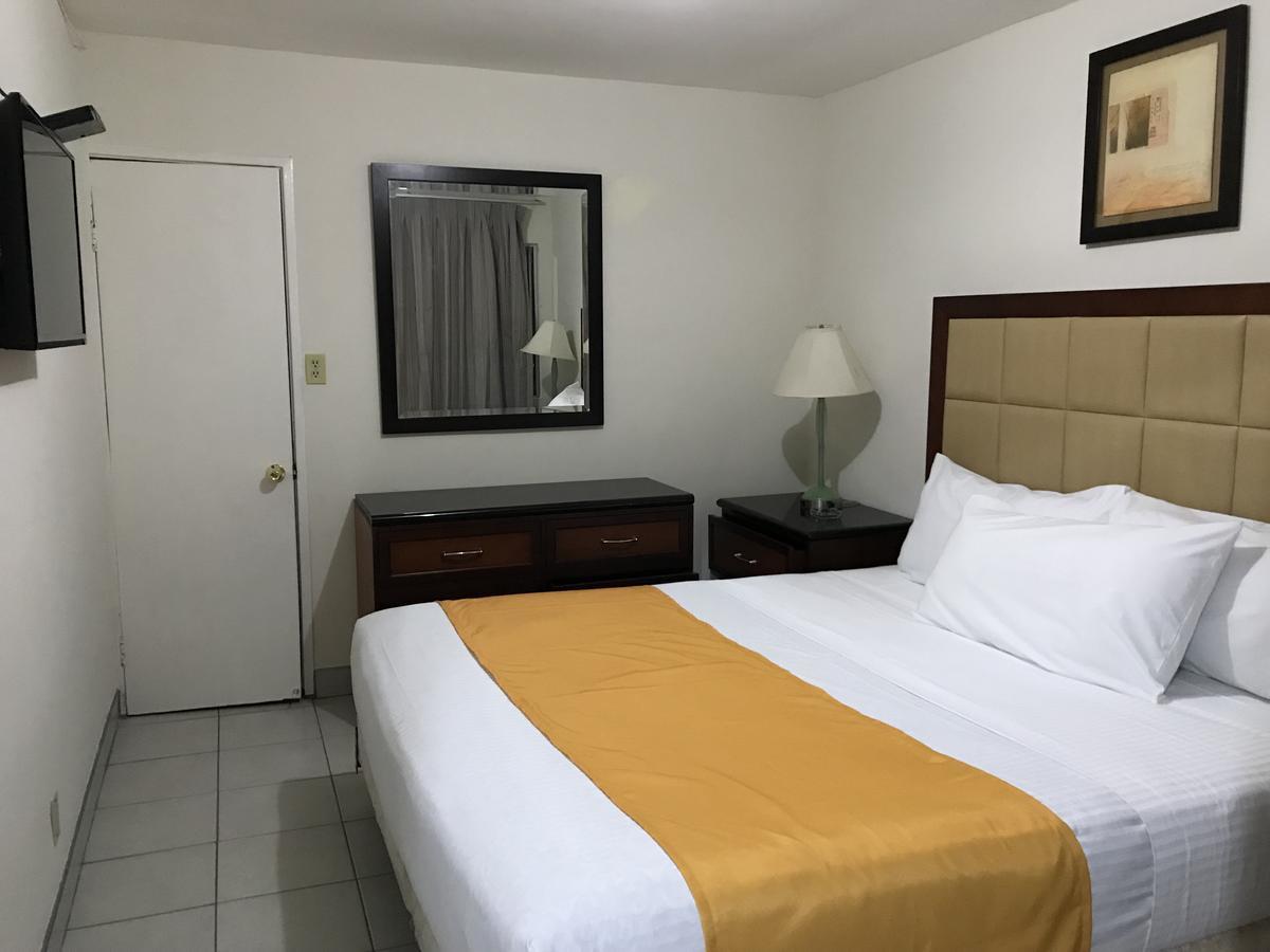 Hotel Guillen Jr ติฮัวนา ภายนอก รูปภาพ