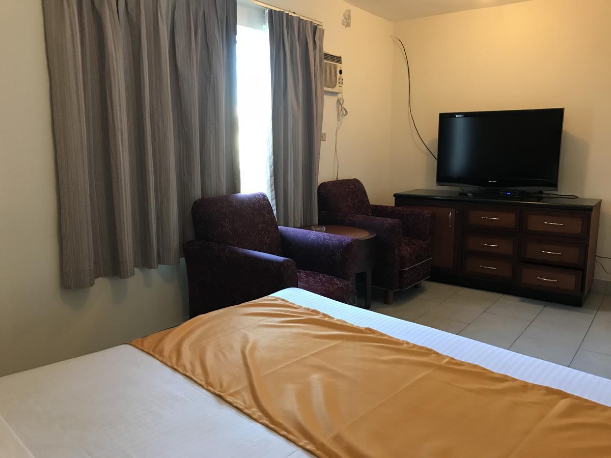 Hotel Guillen Jr ติฮัวนา ภายนอก รูปภาพ